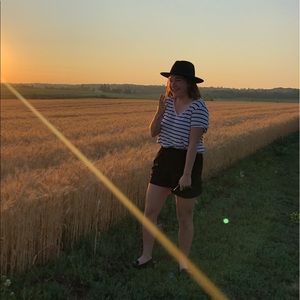 Meet your Posher, Emma